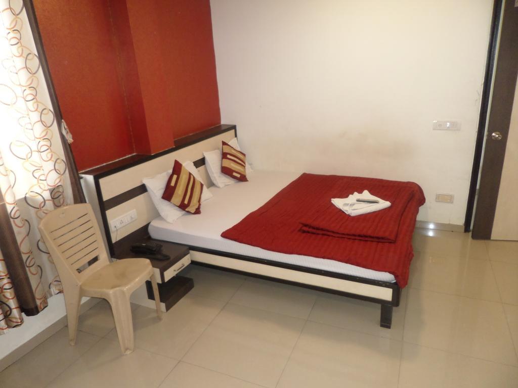 Hotel Minerva Residency Mumbai Room photo